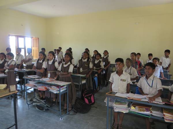 Photo03 English Medium School.jpg